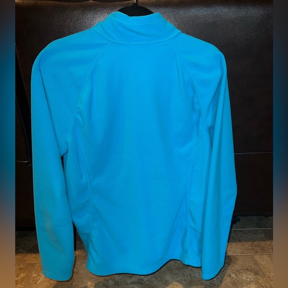 Eddie Bauer cozy top - Picture 3 of 9